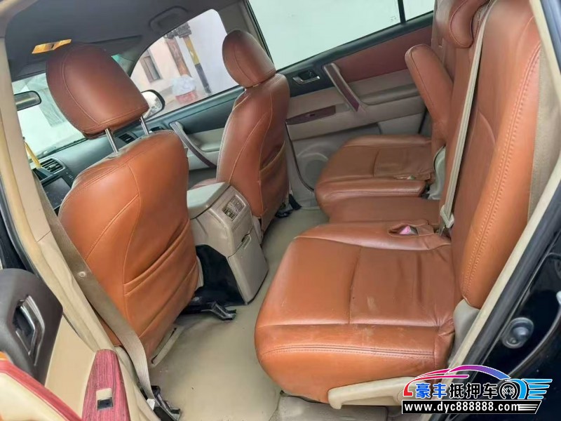 14年丰田汉兰达轿车抵押车出售