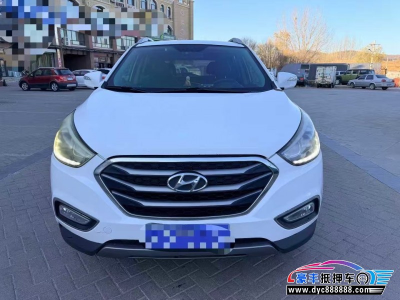 18年现代ix35轿车抵押车出售