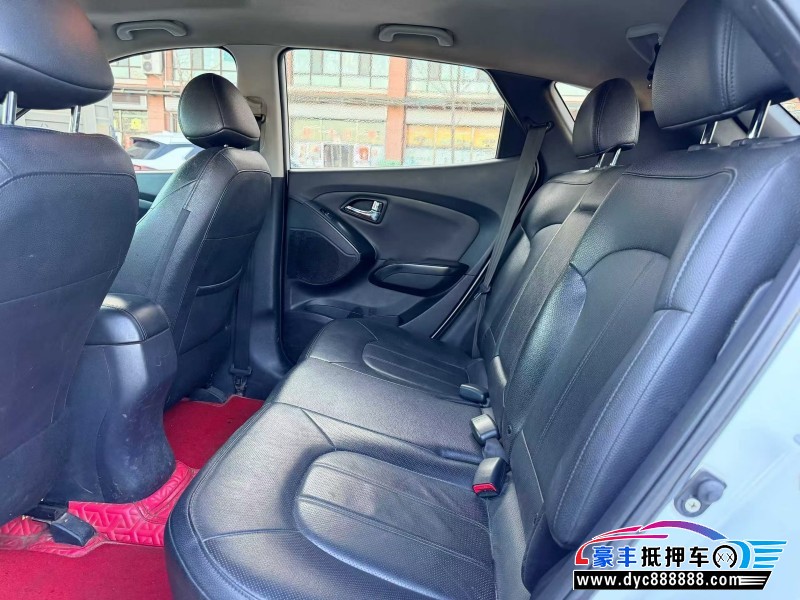 18年现代ix35轿车抵押车出售