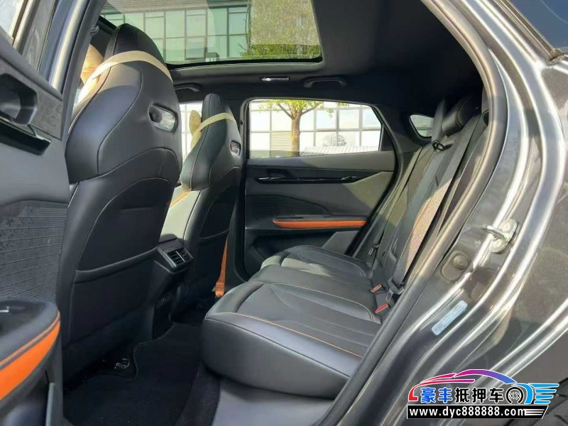 25年长安长安UNI轿车抵押车出售