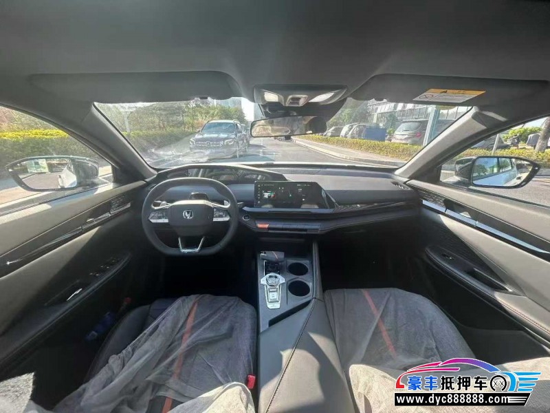 25年长安长安UNI轿车抵押车出售