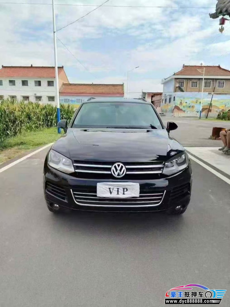 12年大众途锐轿车抵押车出售