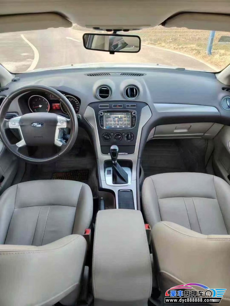 16年福特致胜轿车抵押车出售