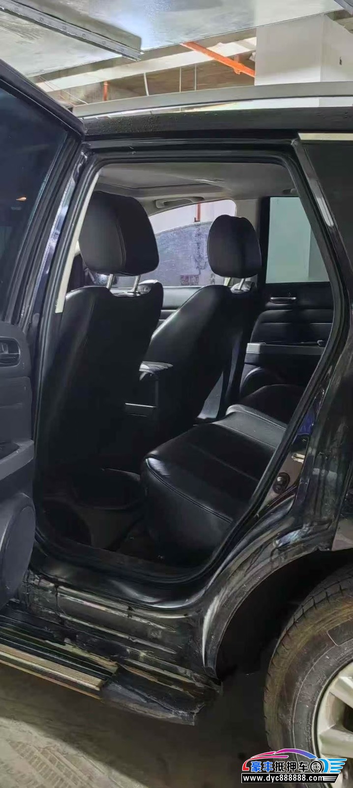 10年马自达CX-7轿车抵押车出售