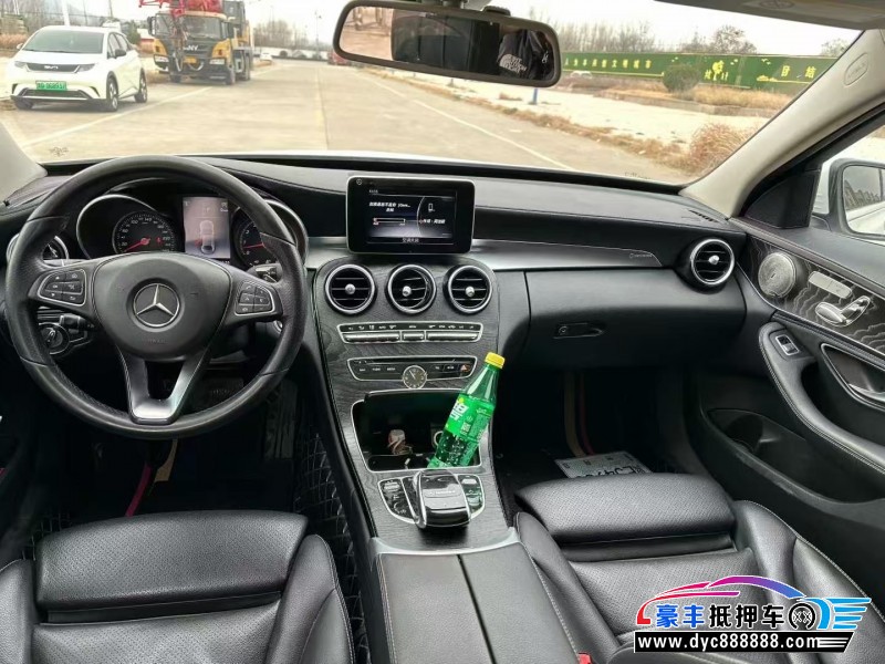 18年奔驰C轿车抵押车出售