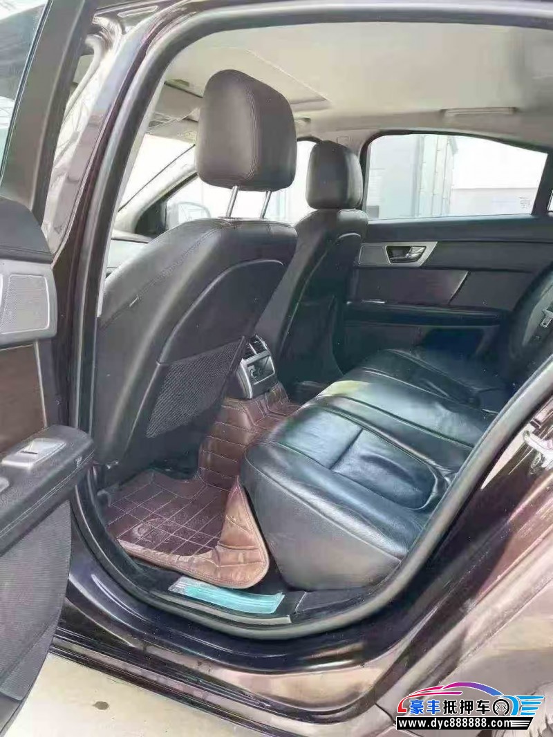 14年捷豹XF轿车抵押车出售