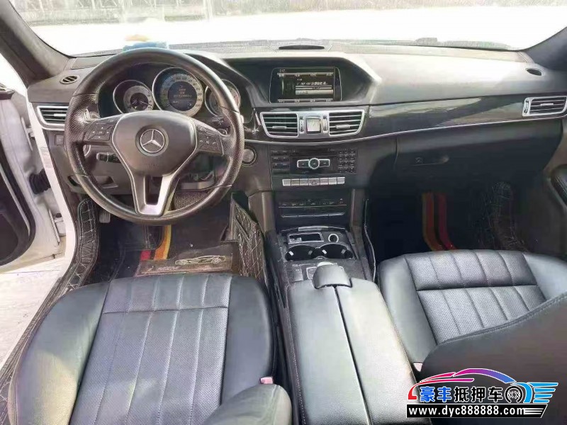 14年奔驰E轿车抵押车出售