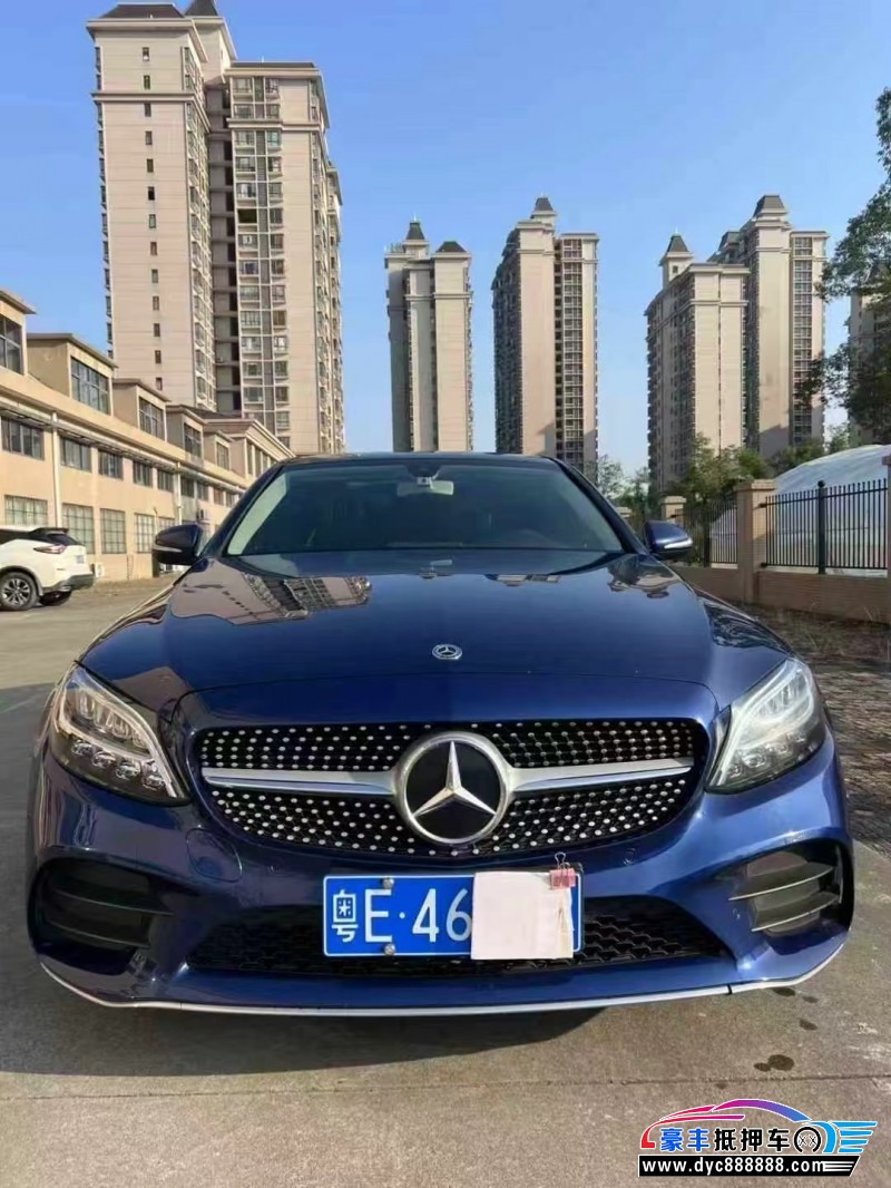 19年奔驰C轿车抵押车出售