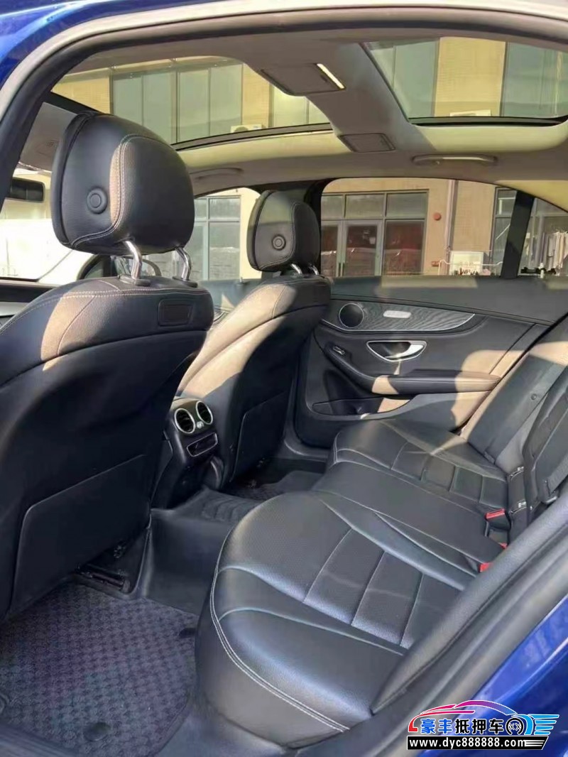 19年奔驰C轿车抵押车出售