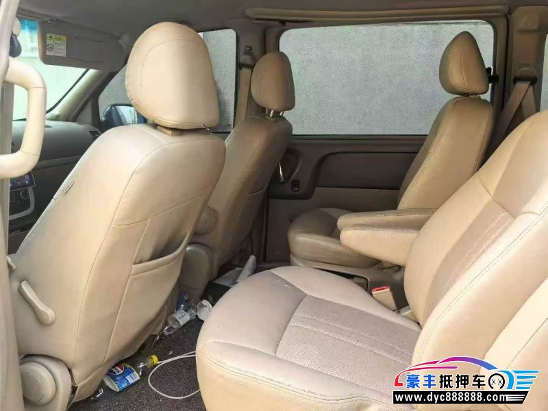 15年别克GL8轿车抵押车出售