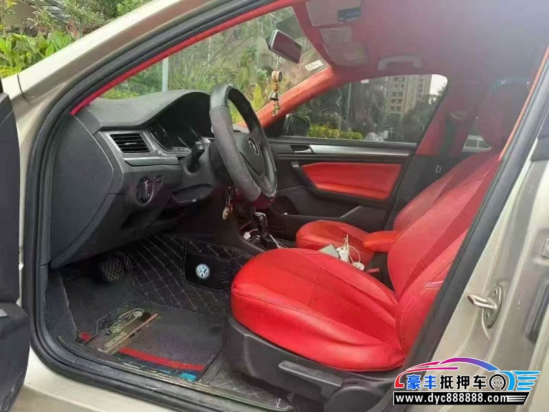 21年大众宝来轿车抵押车出售