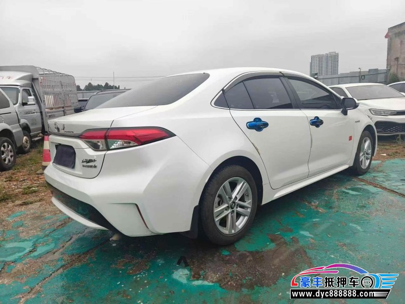 20年丰田雷凌轿车抵押车出售