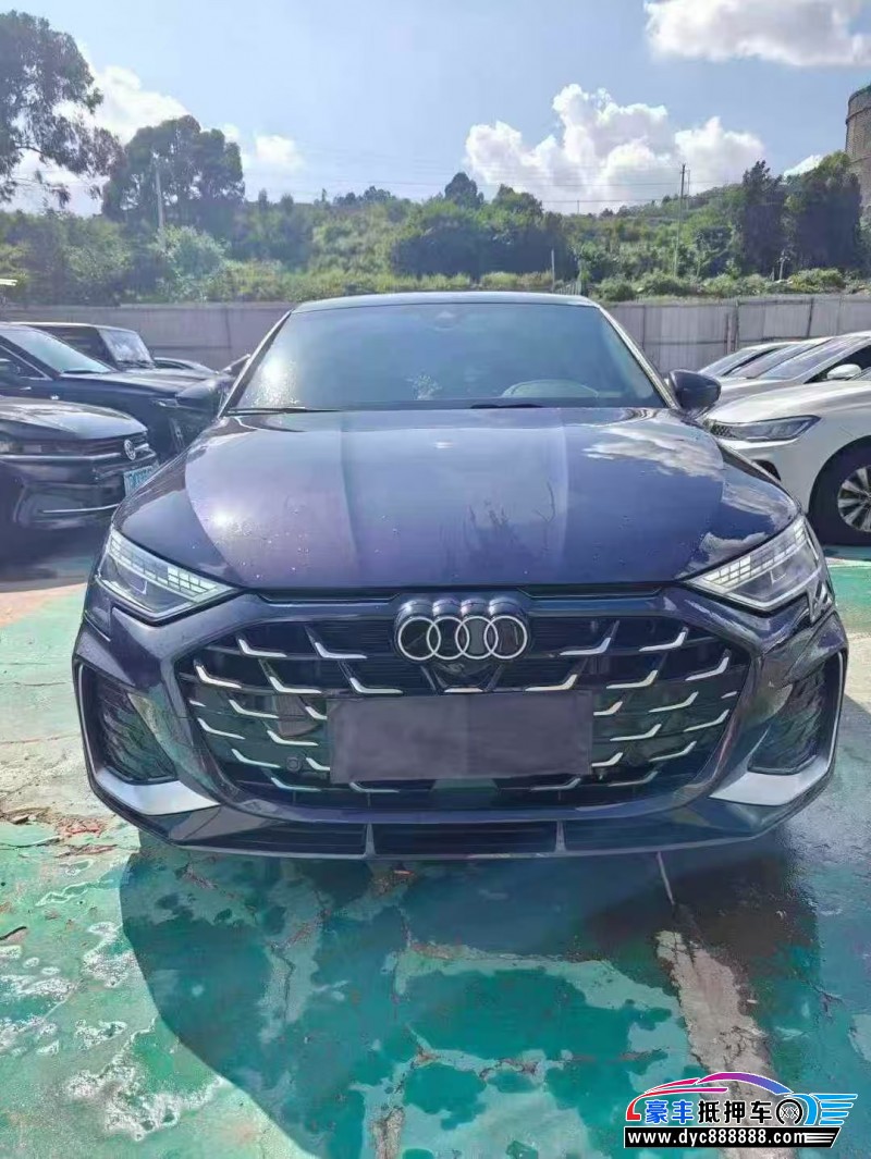 25年奥迪A3轿车抵押车出售