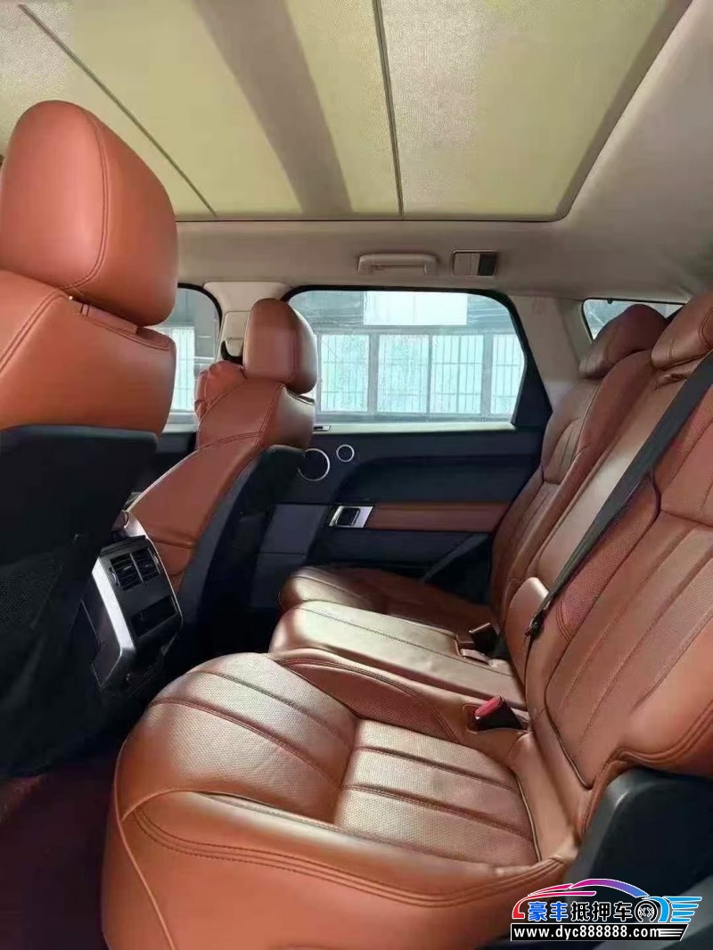 16年路虎揽胜运动轿车抵押车出售