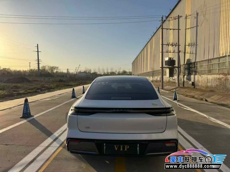 24年吉利银河轿车抵押车出售