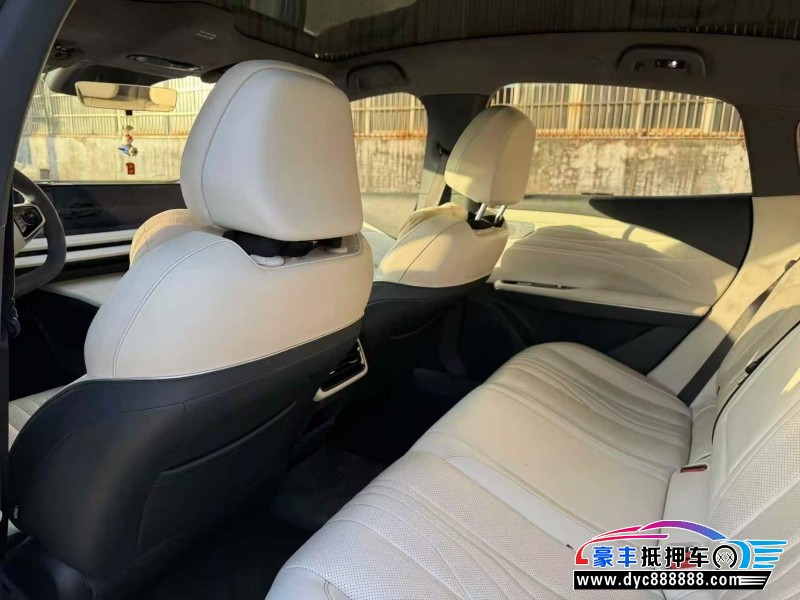 24年吉利银河轿车抵押车出售