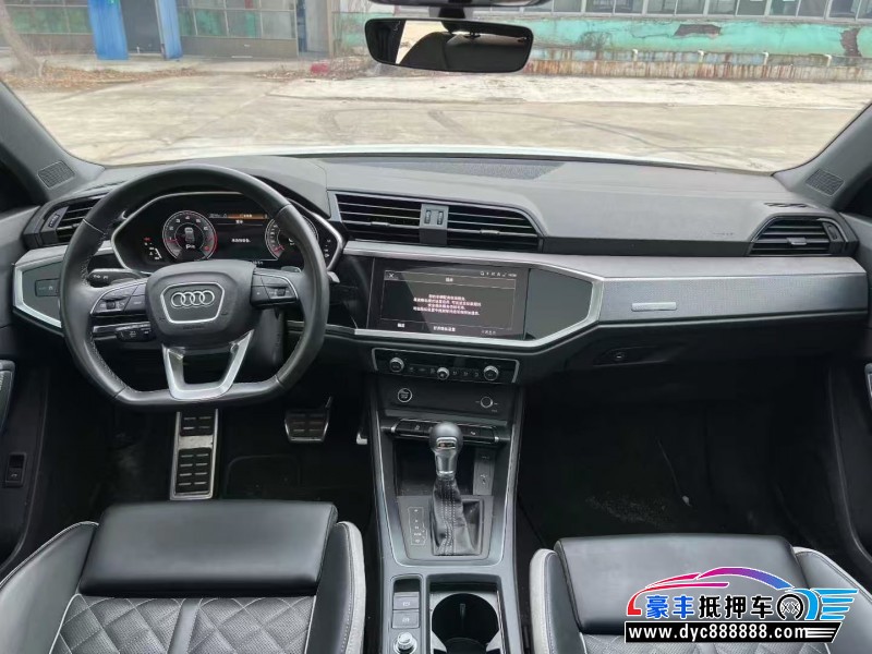 24年奥迪Q3轿车抵押车出售