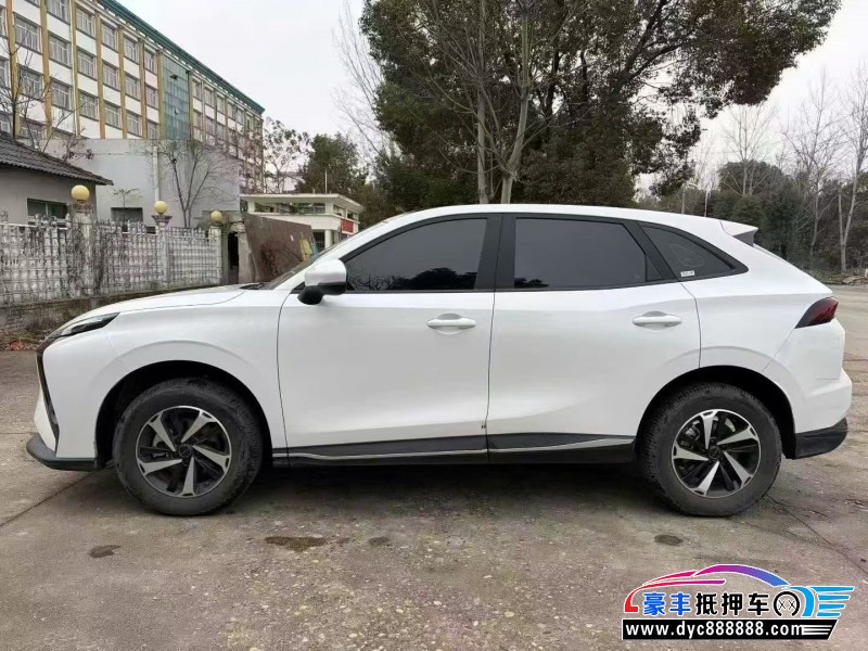 24年东风雷霆轿车抵押车出售