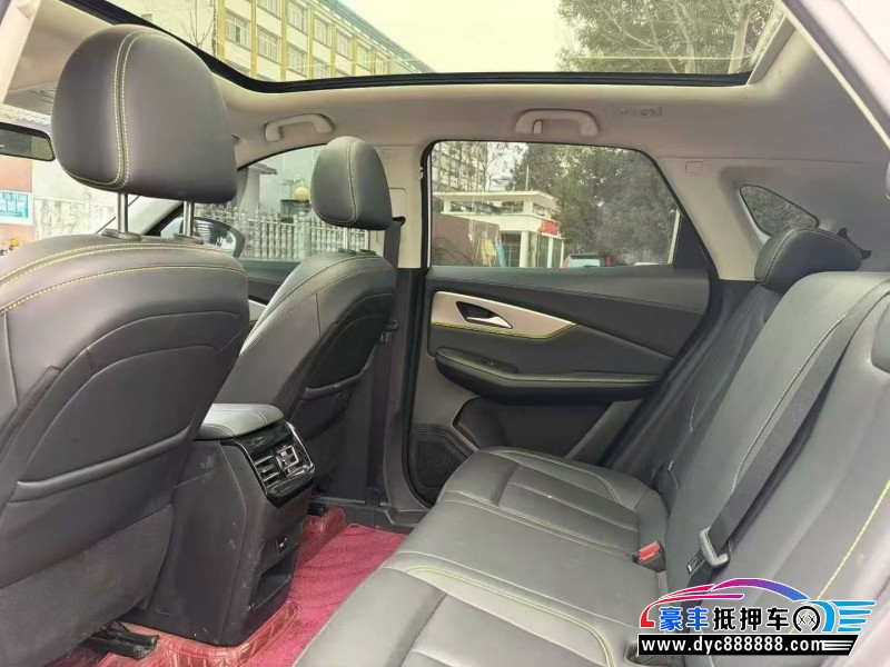 24年东风雷霆轿车抵押车出售