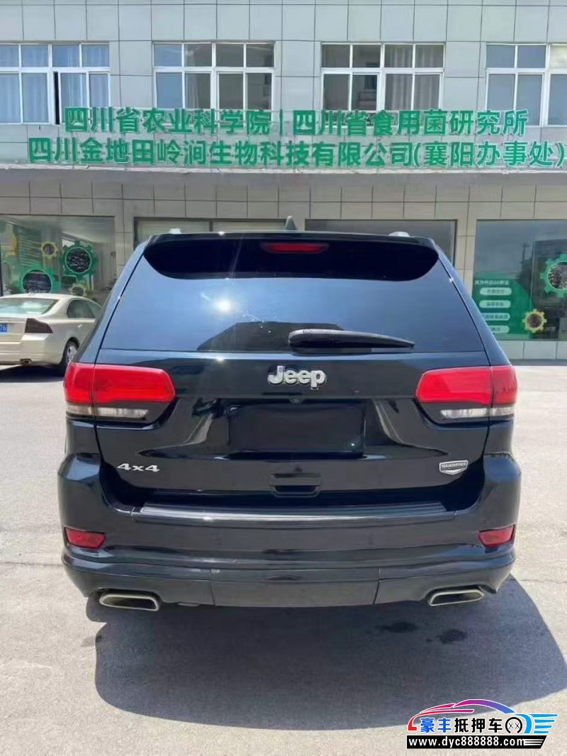 14年Jeep大切诺基轿车抵押车出售