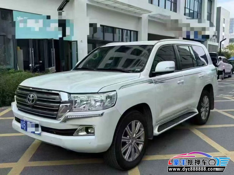 18年丰田兰德酷路泽（陆巡）轿车抵押车出售