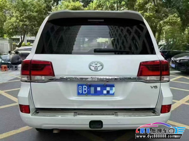 18年丰田兰德酷路泽（陆巡）轿车抵押车出售