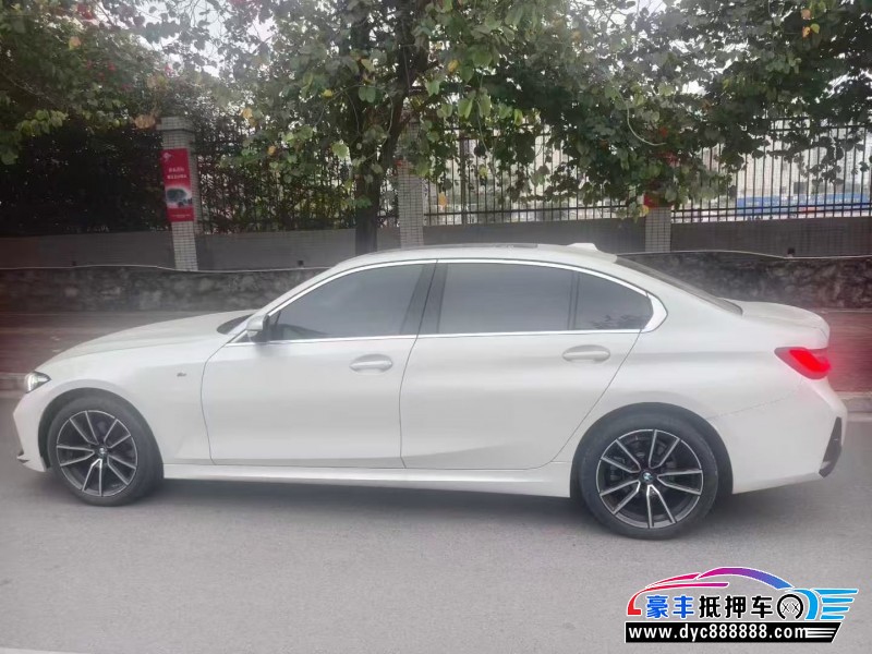 24年宝马3系轿车抵押车出售