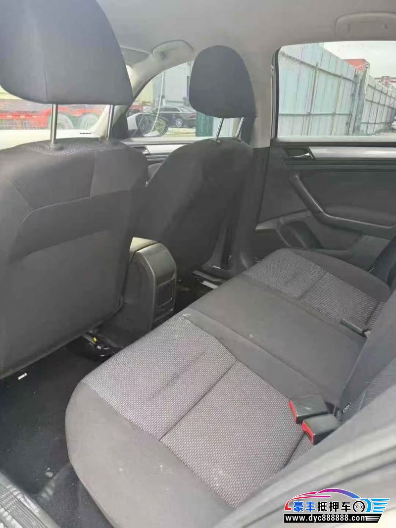 23年大众宝来轿车抵押车出售