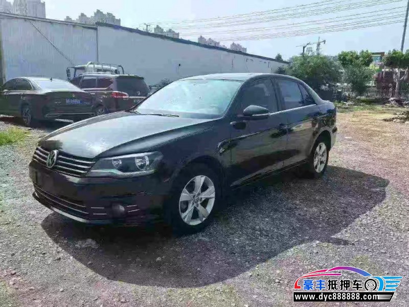 14年大众宝来轿车抵押车出售