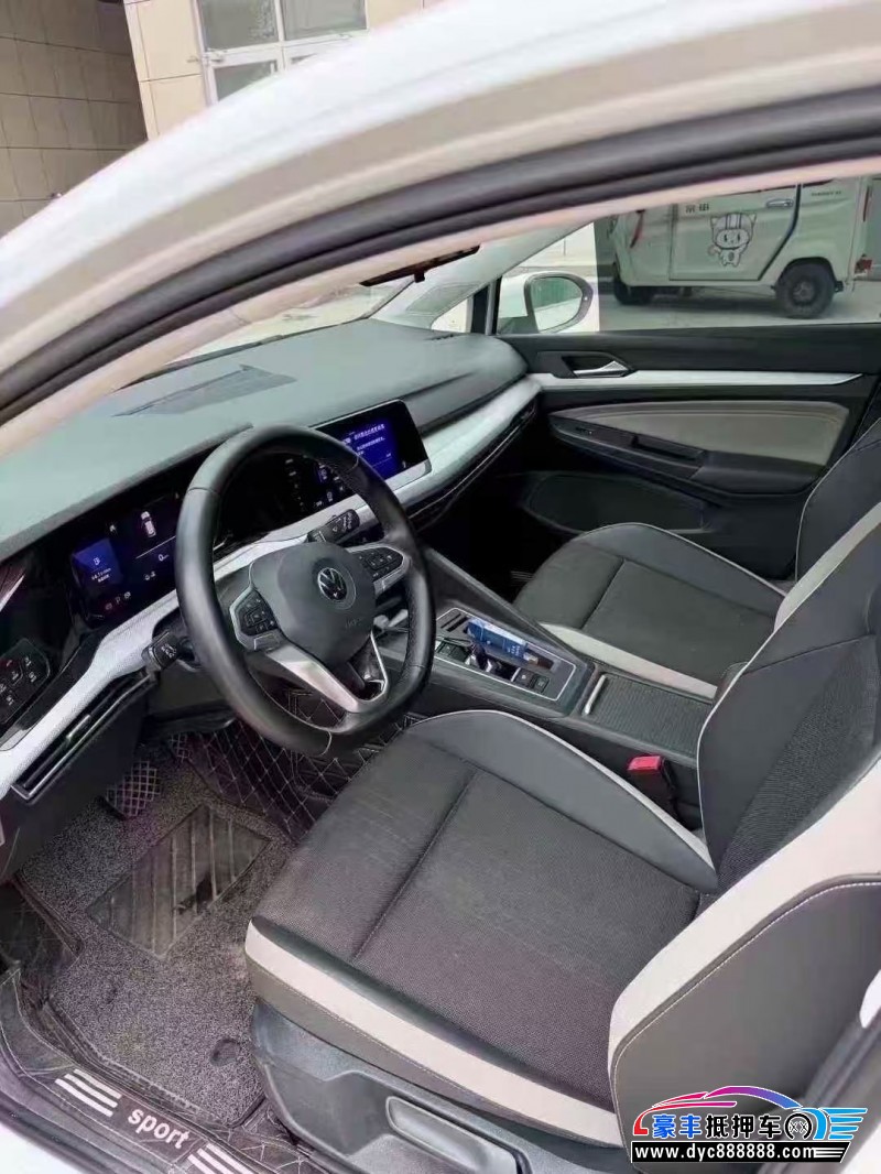 21年大众高尔夫轿车抵押车出售