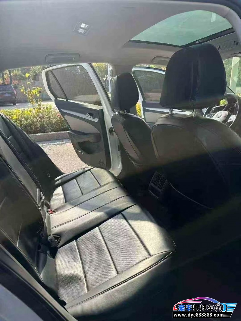 23年大众高尔夫轿车抵押车出售