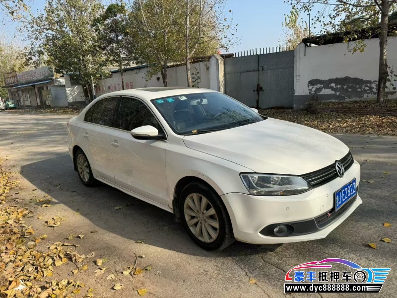 14年大众速腾轿车抵押车出售