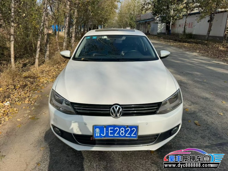 14年大众速腾轿车抵押车出售