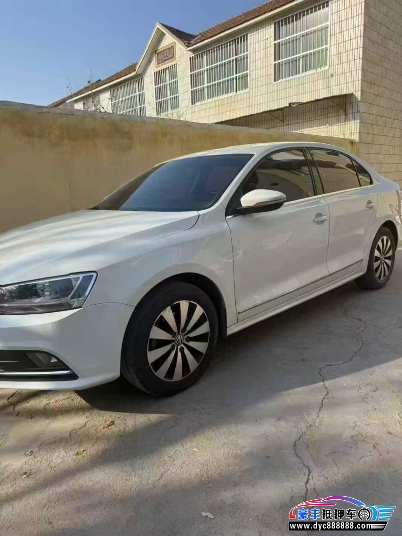 18年大众速腾轿车抵押车出售