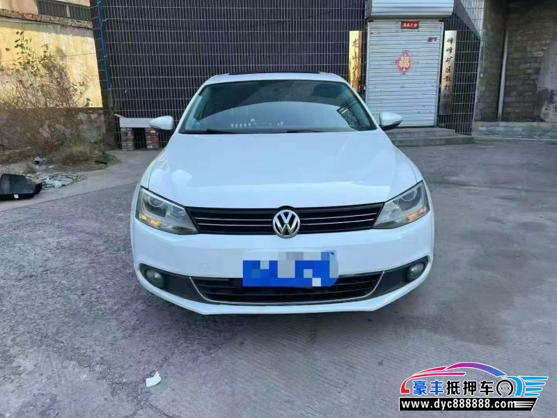 14年大众速腾轿车抵押车出售