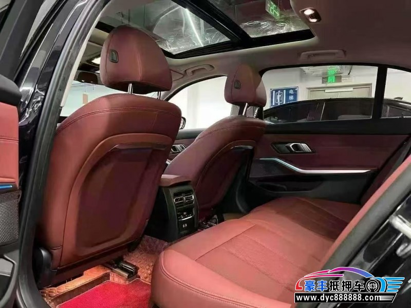 24年宝马3系轿车抵押车出售