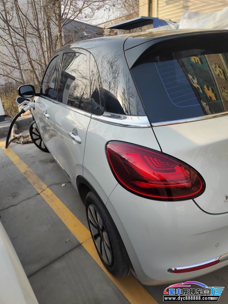 23年五菱缤果轿车抵押车出售