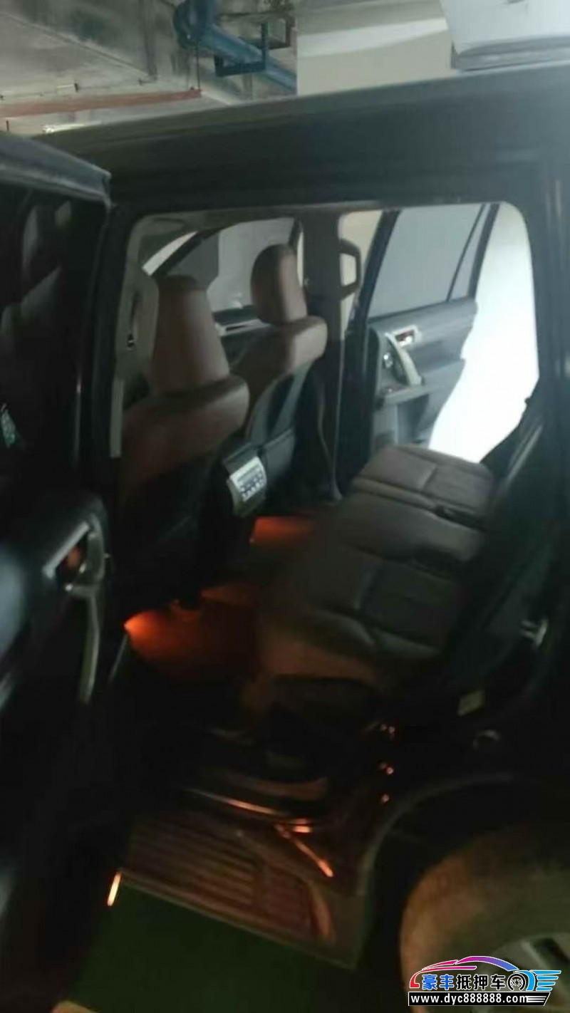 15年雷克萨斯GX轿车抵押车出售