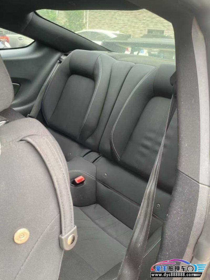 19年福特野马轿车抵押车出售