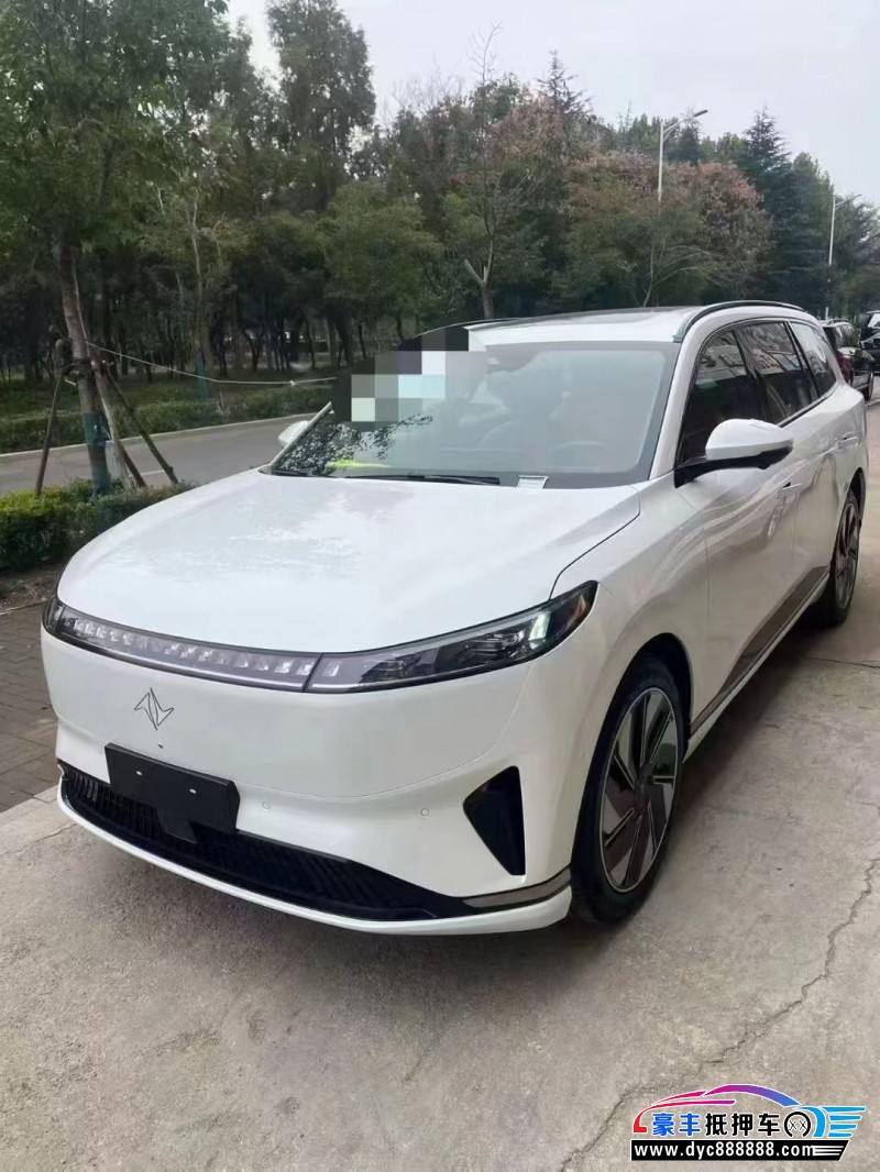 25年东风奕派008轿车抵押车出售