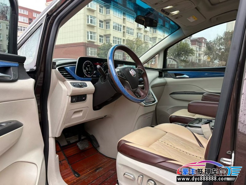 21年别克GL8轿车抵押车出售