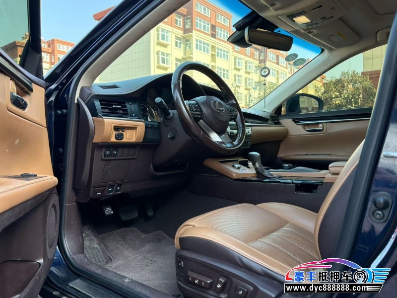 17年雷克萨斯ES轿车抵押车出售