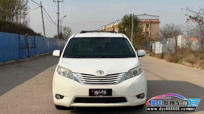 17年丰田塞纳轿车抵押车出售