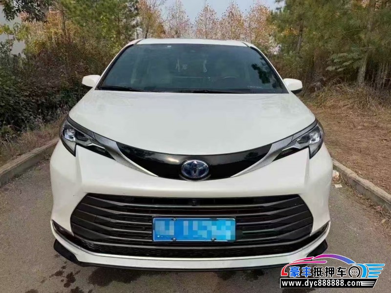 22年丰田塞纳轿车抵押车出售