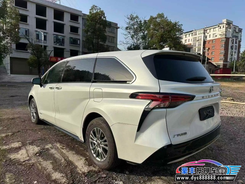 22年丰田塞纳轿车抵押车出售