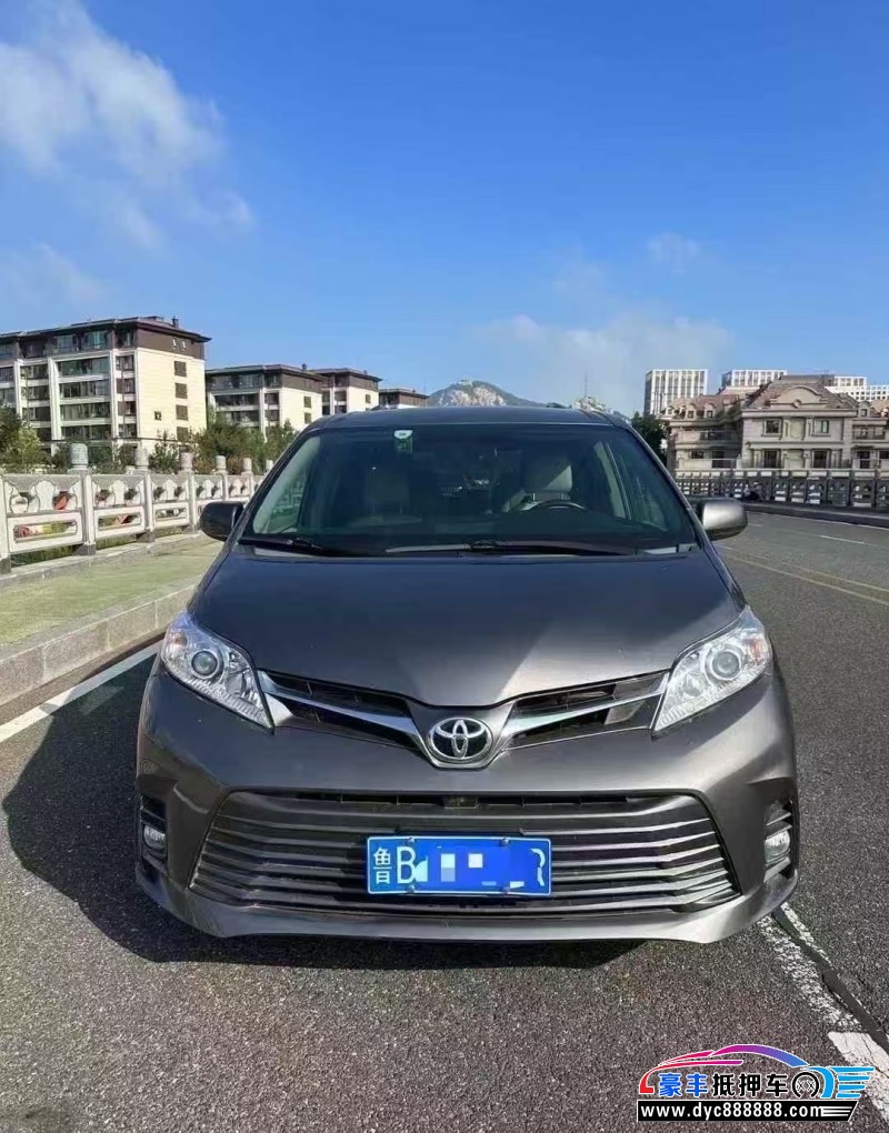 19年丰田塞纳轿车抵押车出售