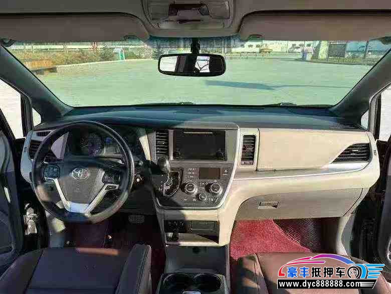 16年丰田塞纳轿车抵押车出售