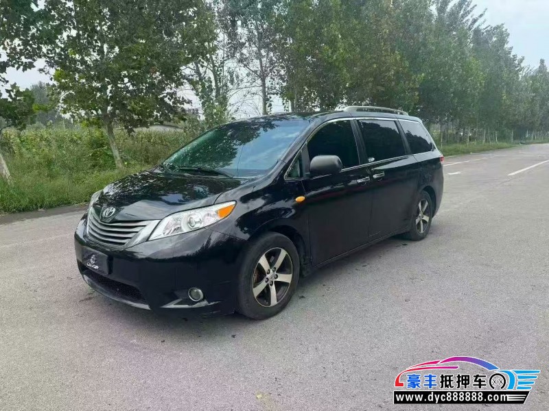 17年丰田塞纳轿车抵押车出售