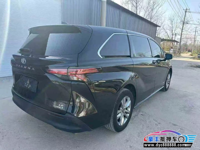 23年丰田塞纳轿车抵押车出售