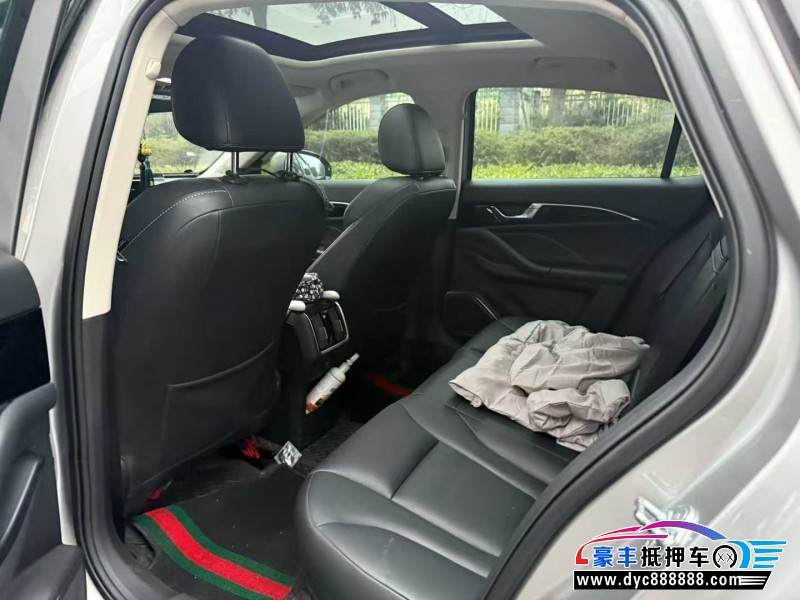 22年奔腾B70轿车抵押车出售